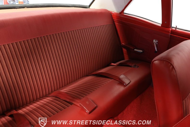 Ford-Falcon-1966-Wimbledon-White-Red-2