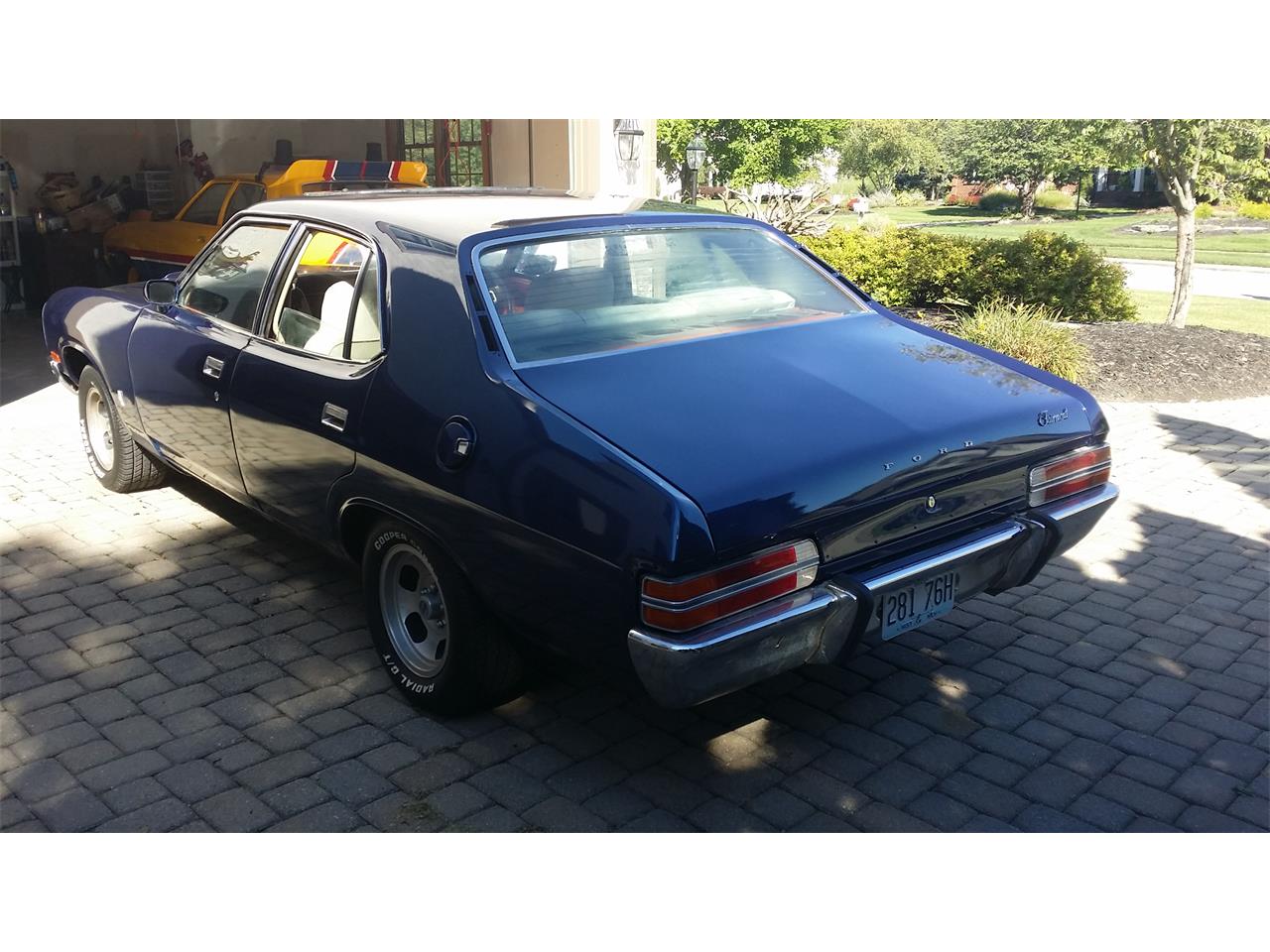 Ford-Falcon-1978-Ford-Vista-Blue-Off-White-8