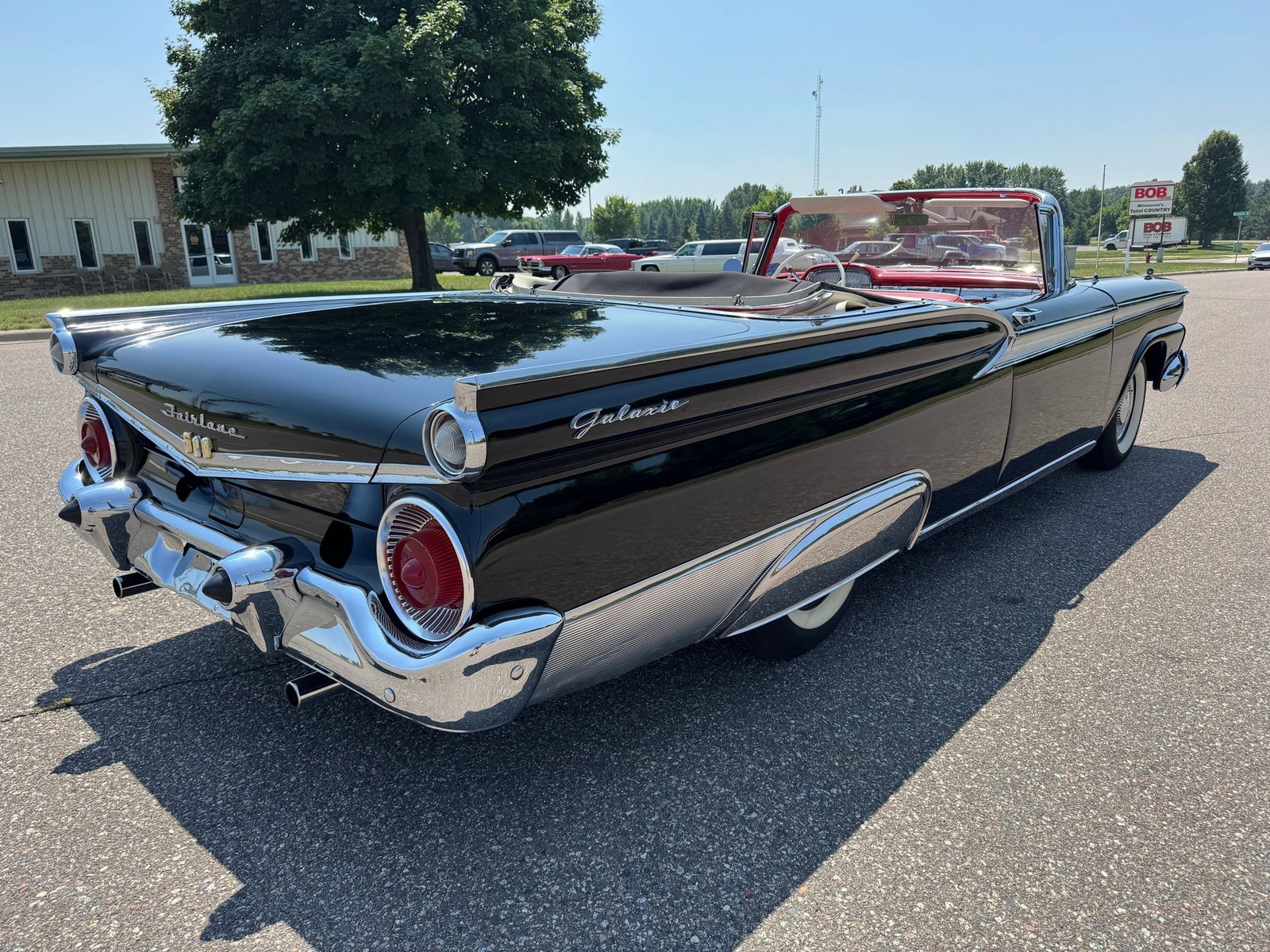 Ford-Farilane-500-Galaxie-Sunliner-1959-2