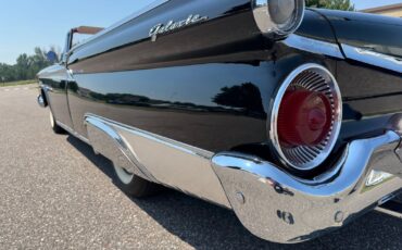 Ford-Farilane-500-Galaxie-Sunliner-1959-31