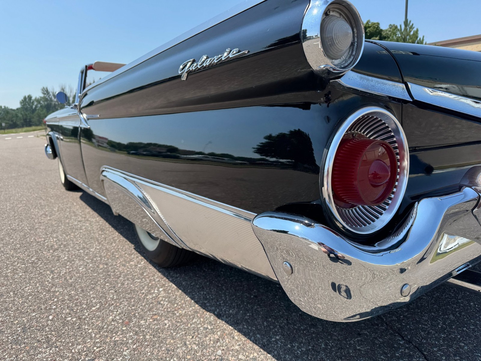 Ford-Farilane-500-Galaxie-Sunliner-1959-31