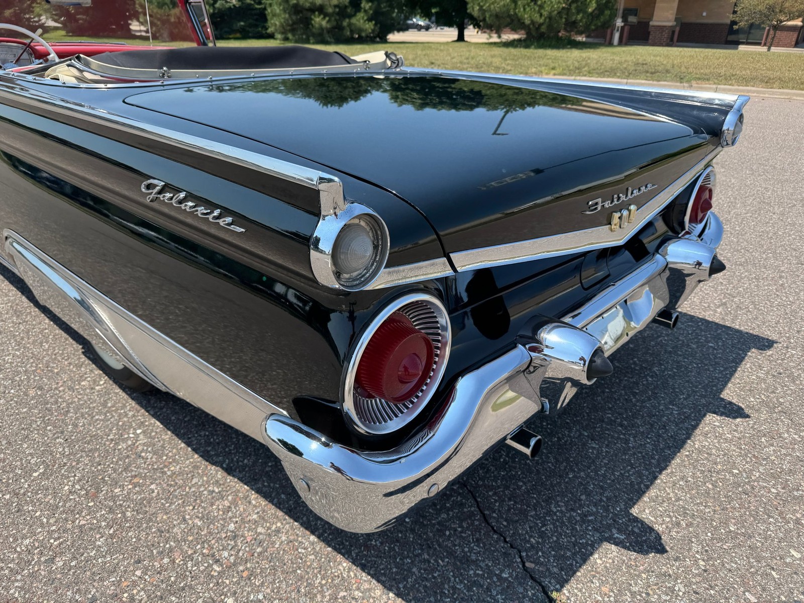 Ford-Farilane-500-Galaxie-Sunliner-1959-32