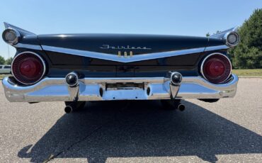 Ford-Farilane-500-Galaxie-Sunliner-1959-33