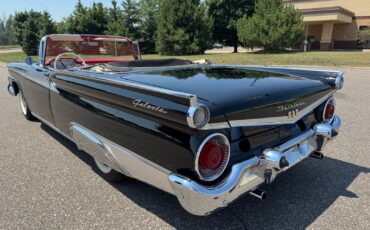 Ford-Farilane-500-Galaxie-Sunliner-1959-5