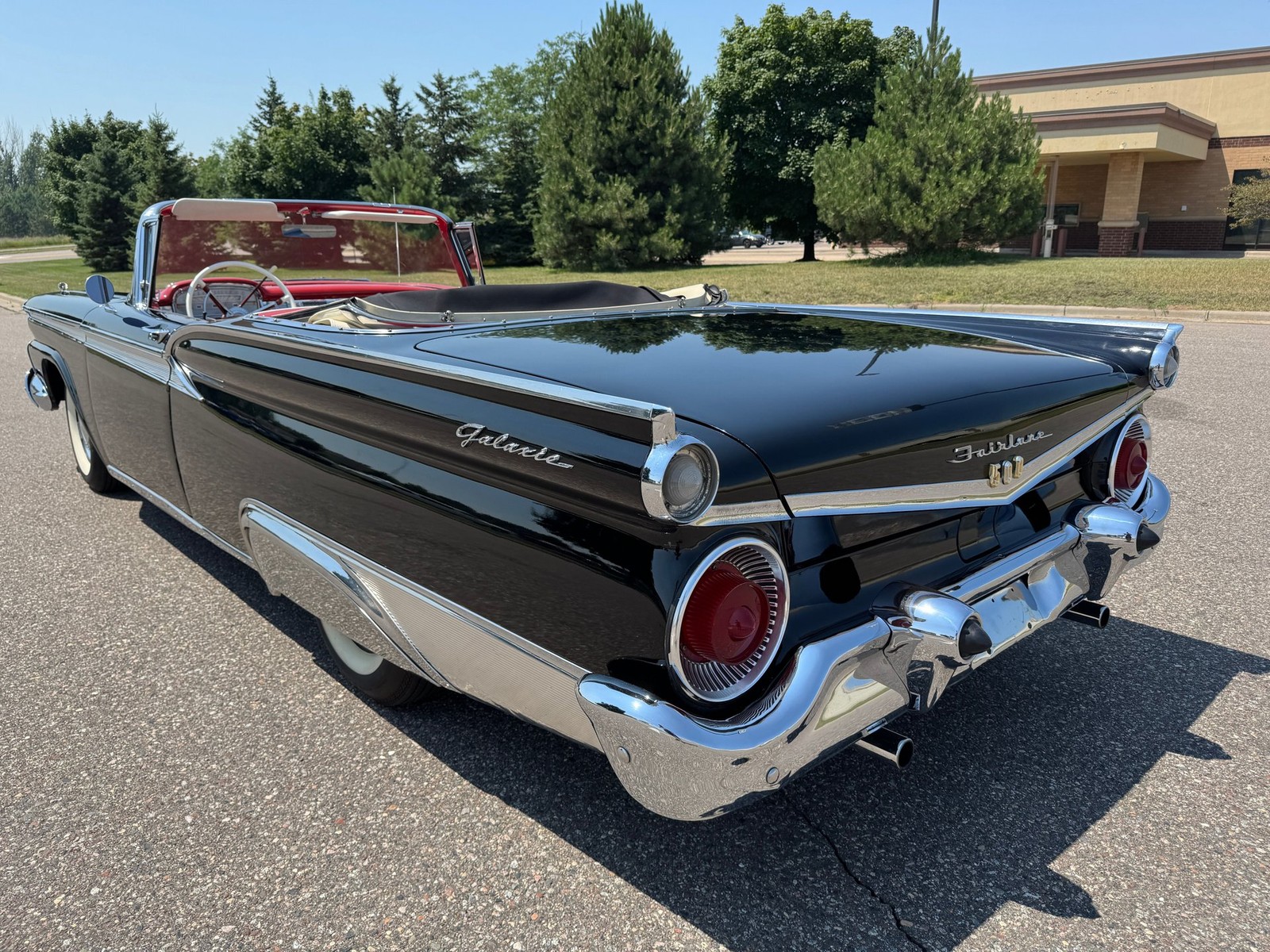 Ford-Farilane-500-Galaxie-Sunliner-1959-5