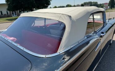 Ford-Farilane-500-Galaxie-Sunliner-1959-9