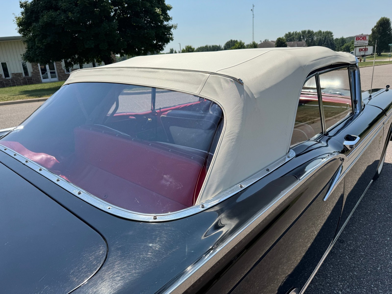 Ford-Farilane-500-Galaxie-Sunliner-1959-9