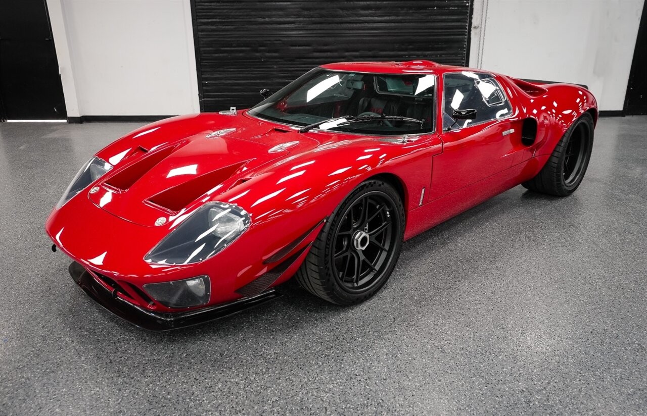 Ford-Ford-GT-1964-Sedan-1