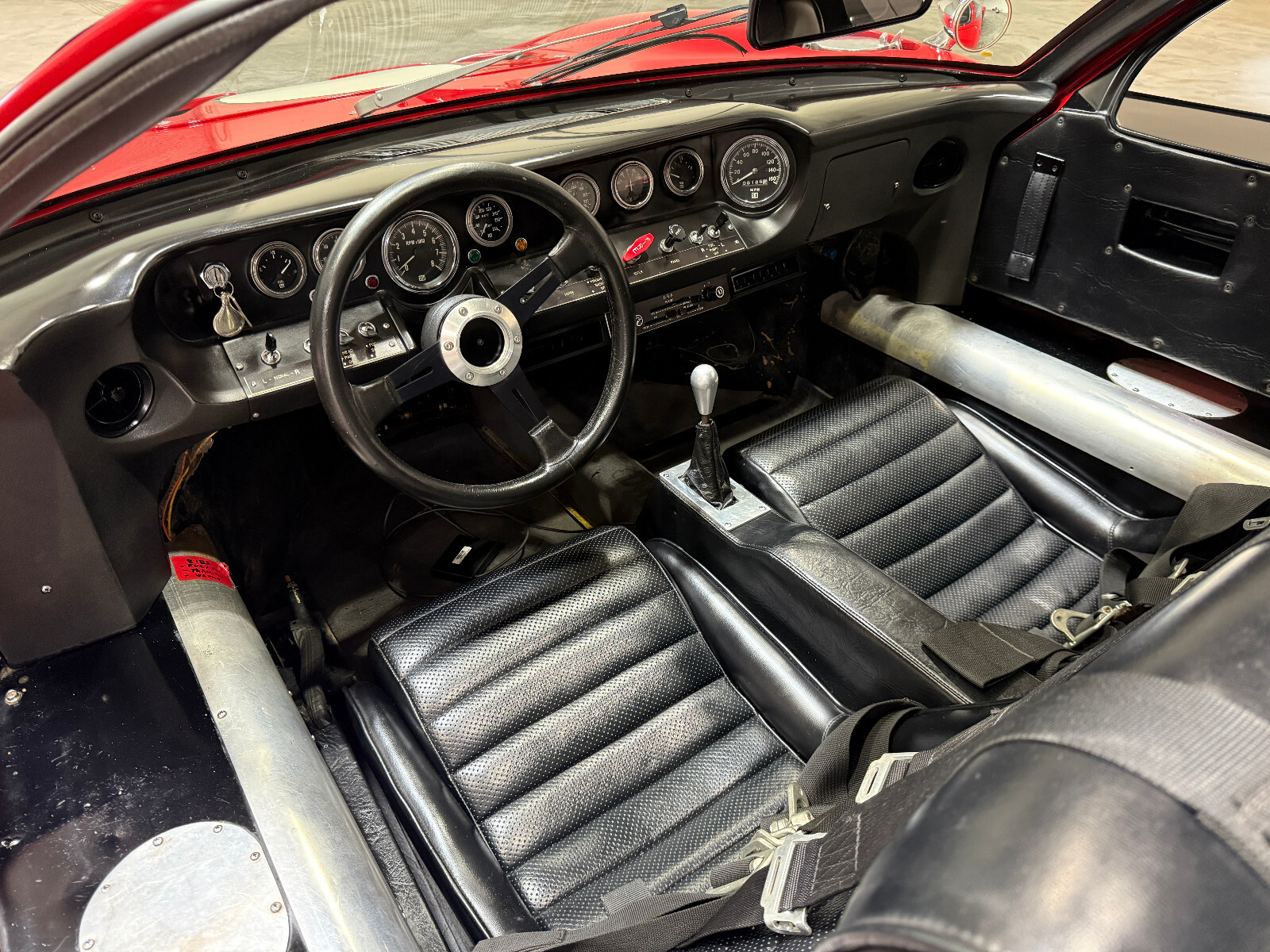 Ford-GT40-1966-11