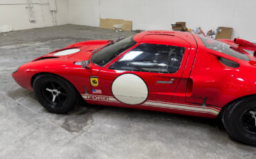 Ford-GT40-1966-18