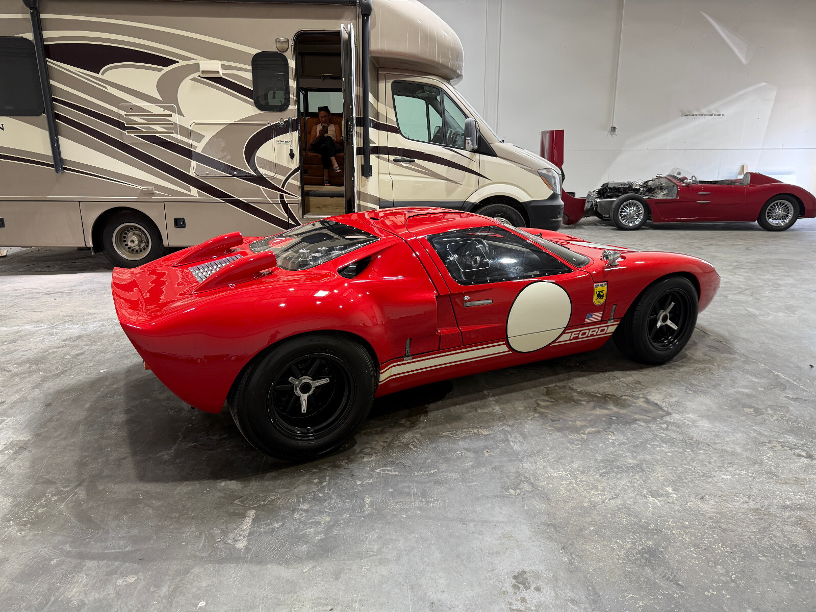 Ford-GT40-1966-22