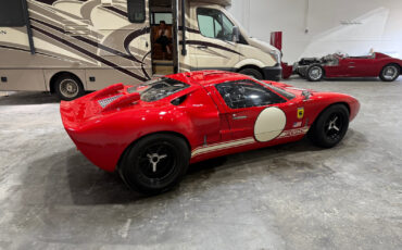 Ford-GT40-1966-23