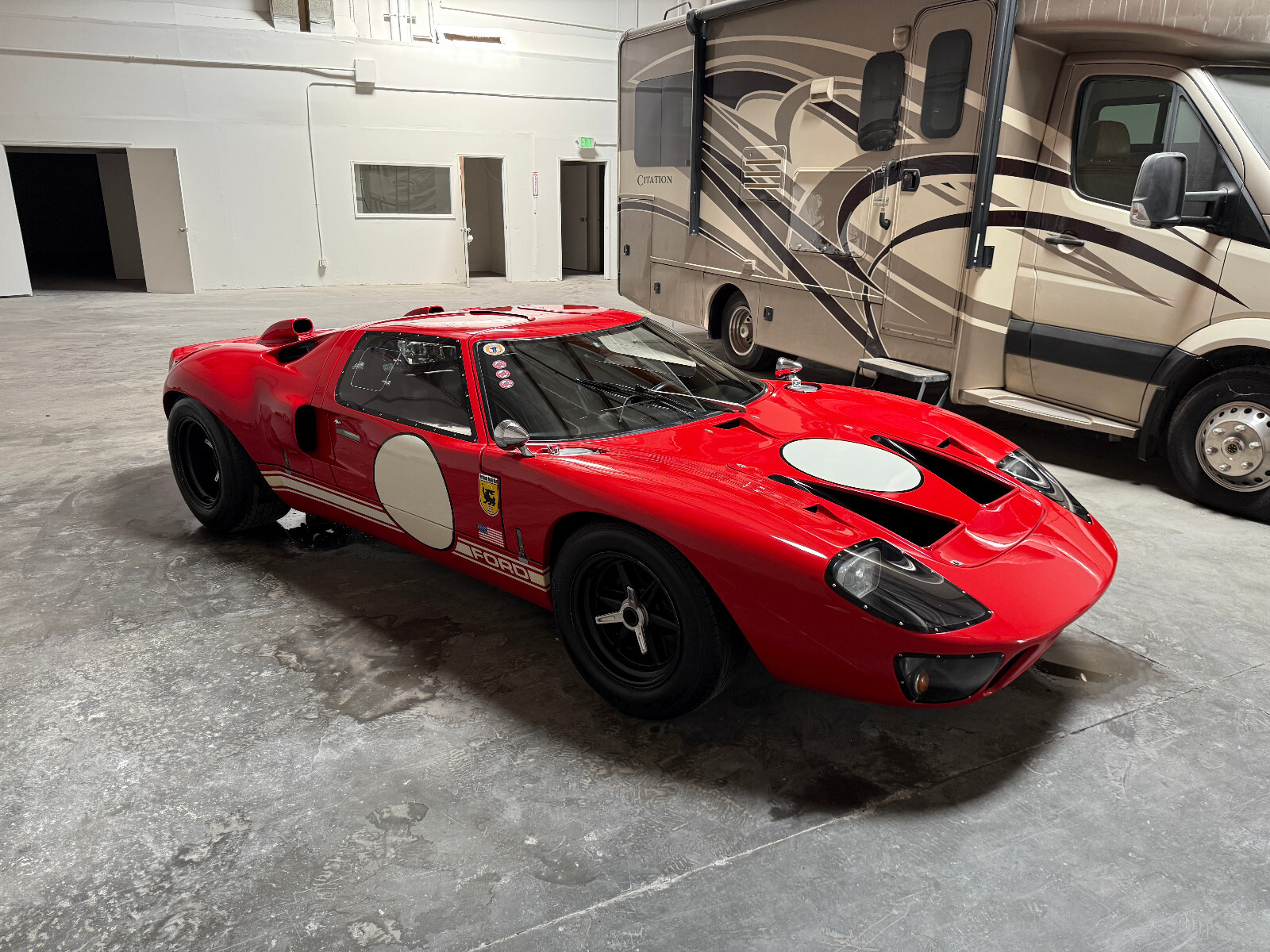 Ford-GT40-1966-30