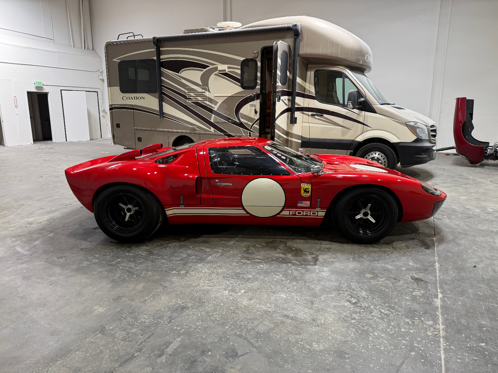 Ford-GT40-1966-4