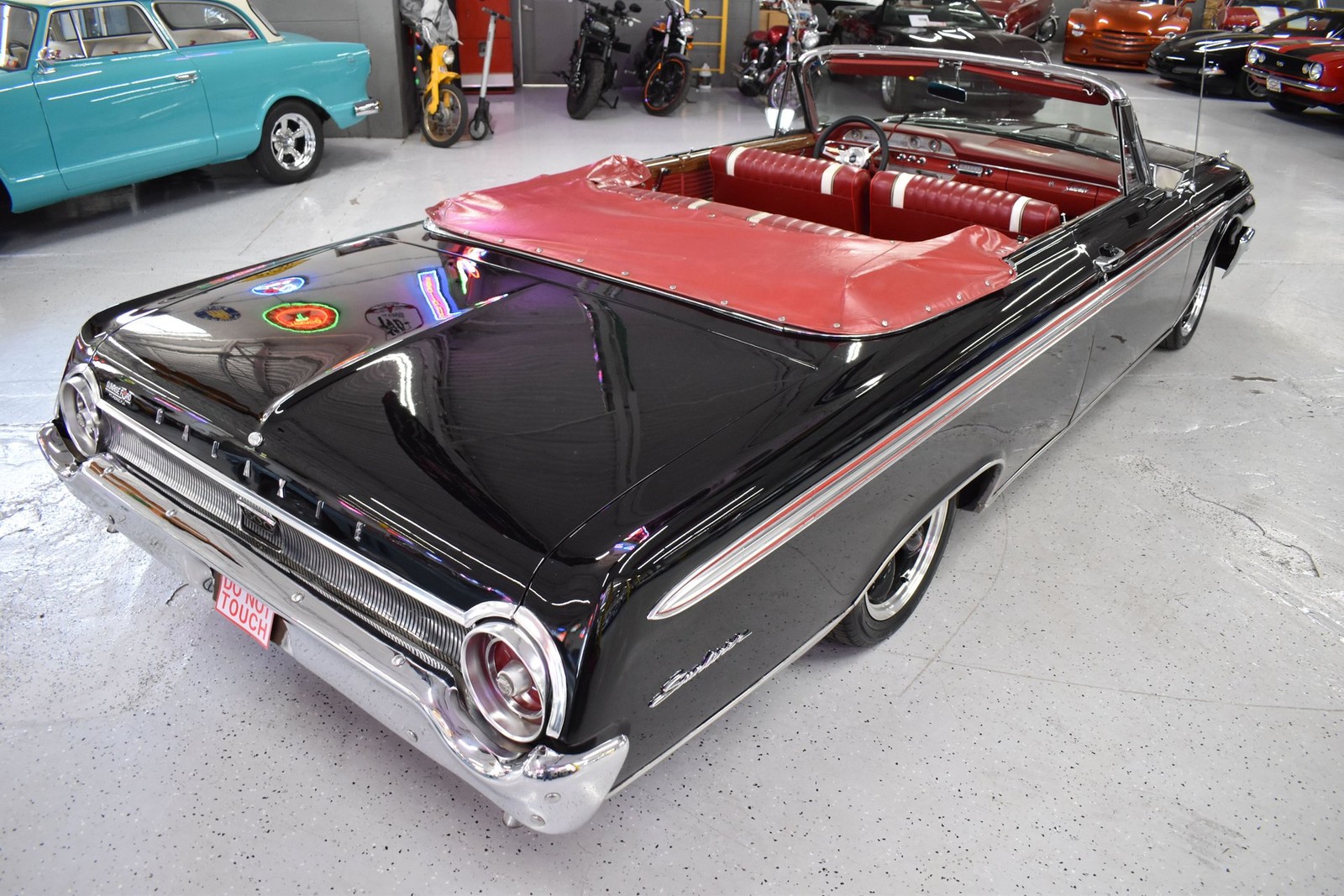 Ford-Galaxie-1962-Convertible-11