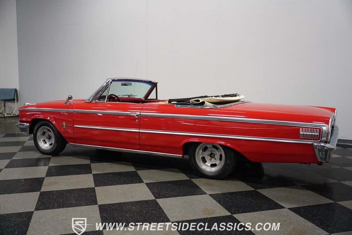 Ford-Galaxie-1963-Convertible-10