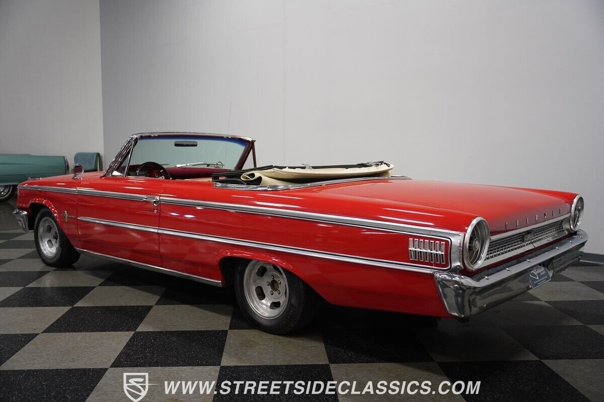 Ford-Galaxie-1963-Convertible-11