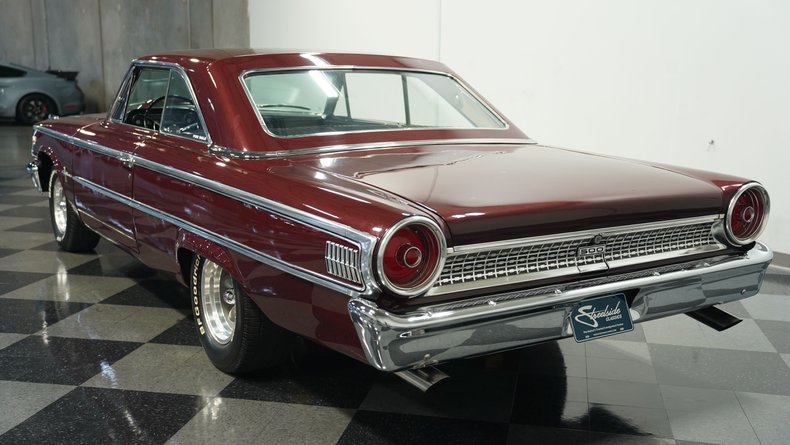 Ford-Galaxie-1963-Heritage-Burgundy-Black-45
