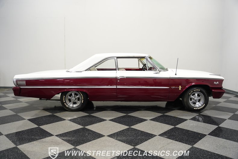Ford-Galaxie-1963-Maroon-White-13