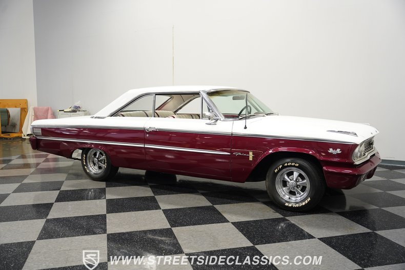 Ford-Galaxie-1963-Maroon-White-14