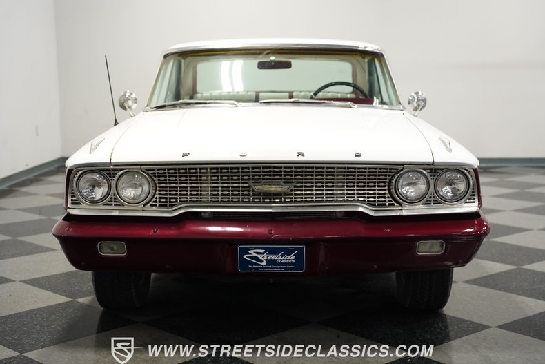Ford-Galaxie-1963-Maroon-White-16