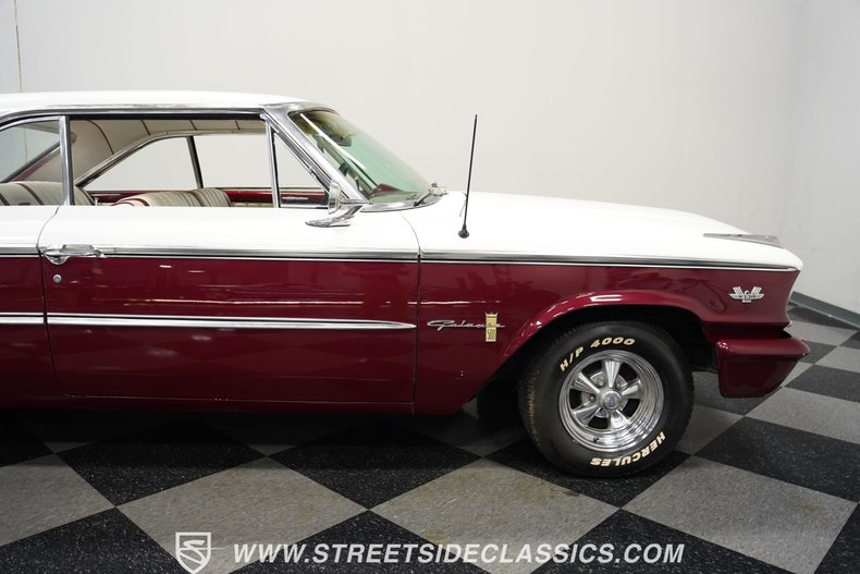 Ford-Galaxie-1963-Maroon-White-28
