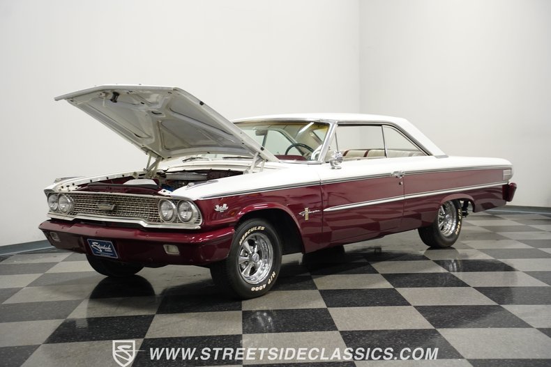 Ford-Galaxie-1963-Maroon-White-29