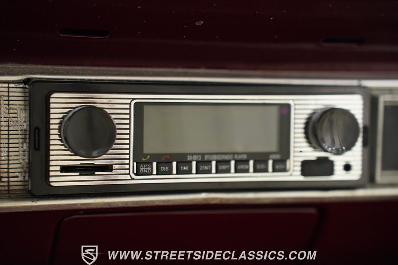 Ford-Galaxie-1963-Maroon-White-41