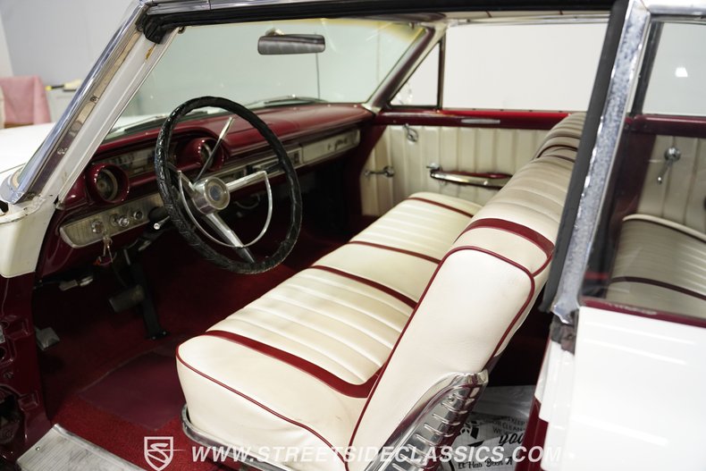 Ford-Galaxie-1963-Maroon-White-48