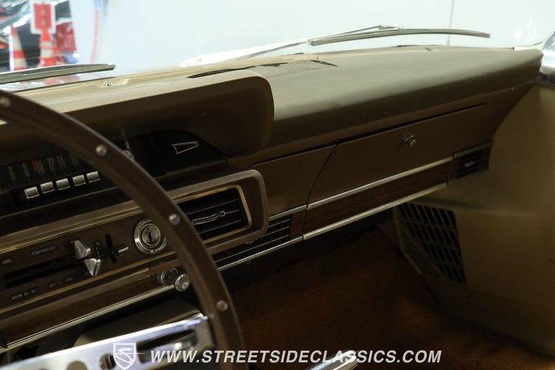 Ford-Galaxie-1966-Med-Palomino-Met.-Tan-13