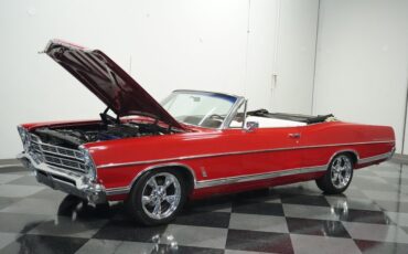 Ford-Galaxie-1967-Candy-Apple-Red-White-15