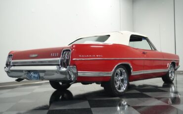 Ford-Galaxie-1967-Candy-Apple-Red-White-7