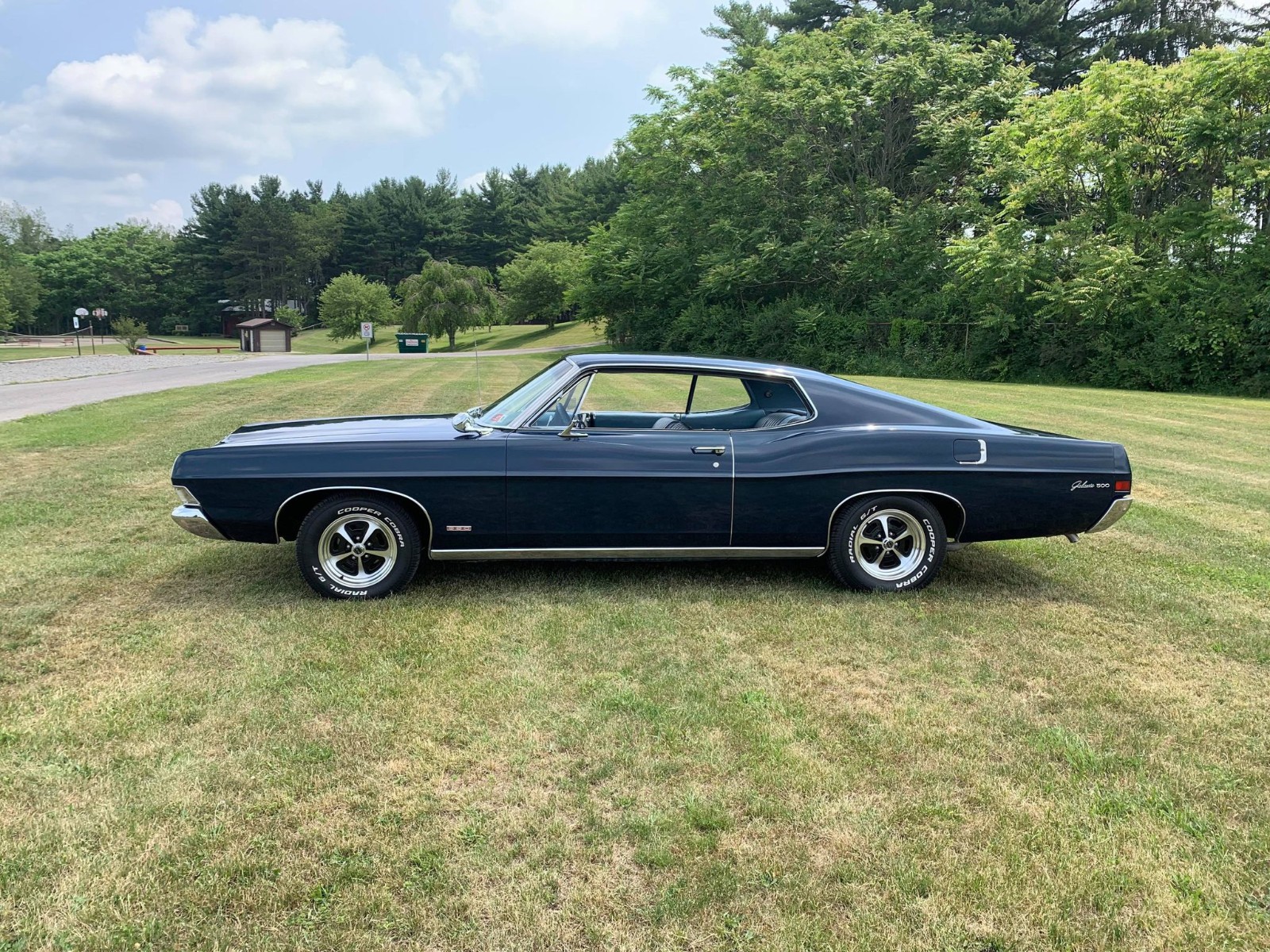 Ford-Galaxie-1968-Coupe-2