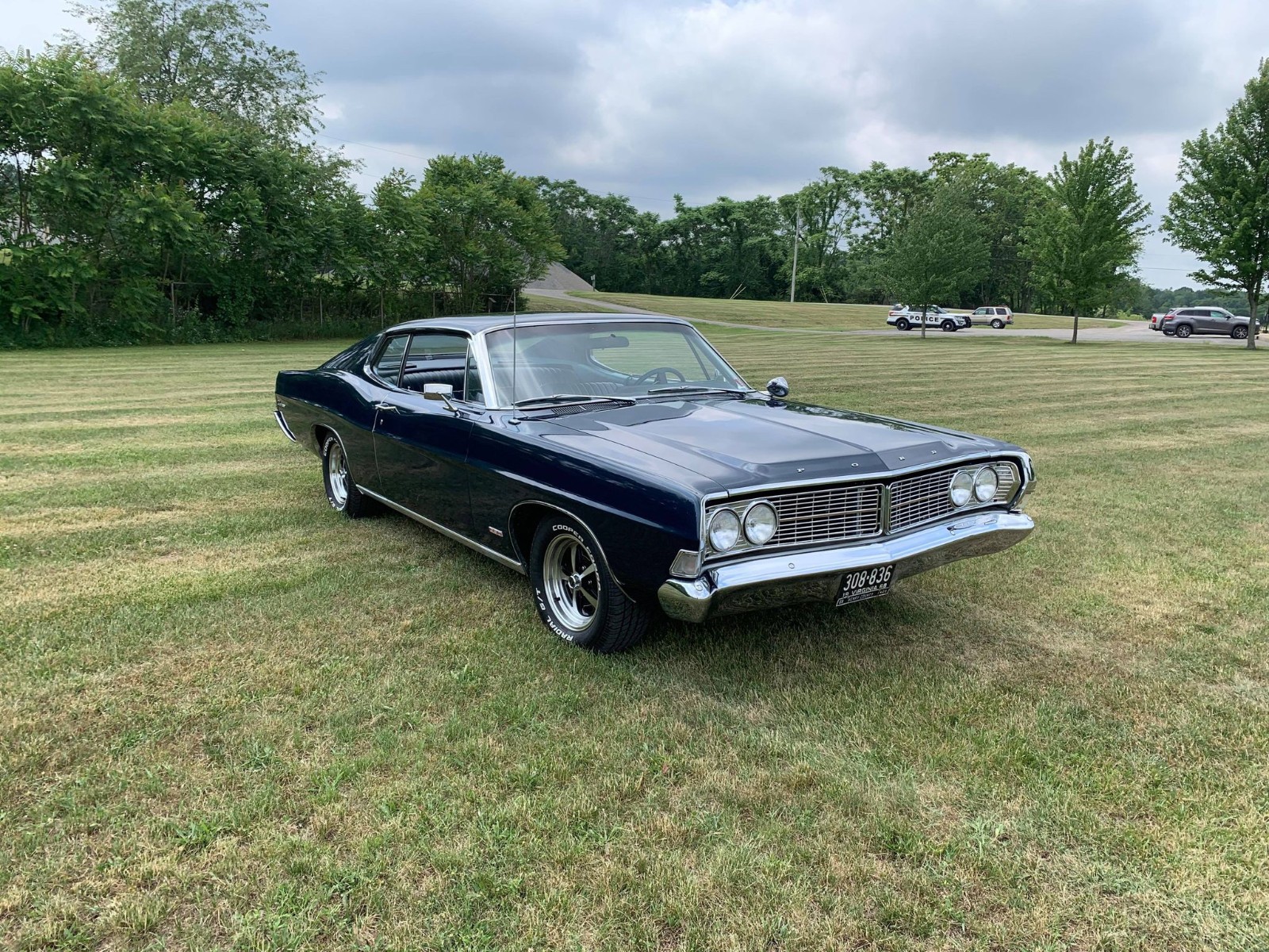Ford-Galaxie-1968-Coupe-6