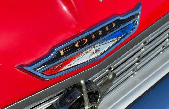 Ford-Galaxie-500-1962-Red-Red-vinyl-17
