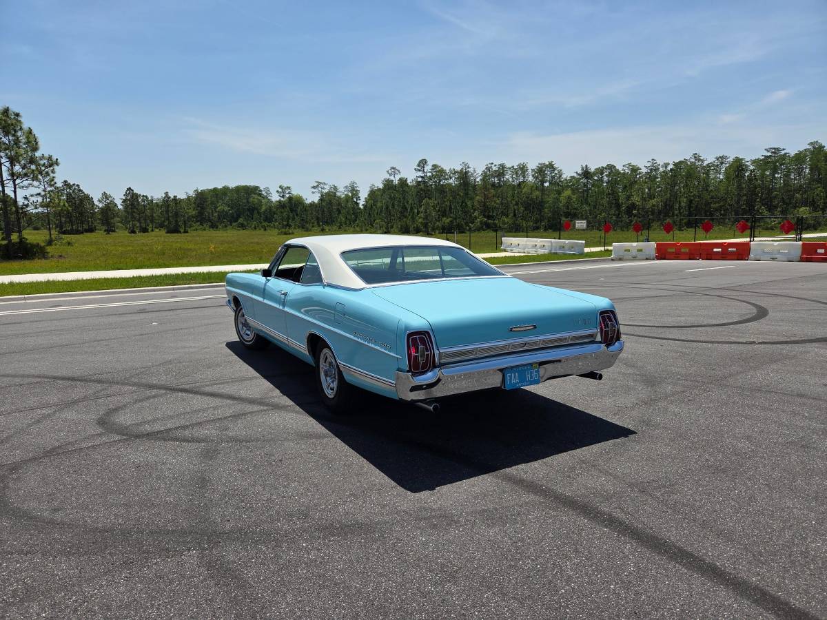Ford-Galaxie-500-1967-blue-2
