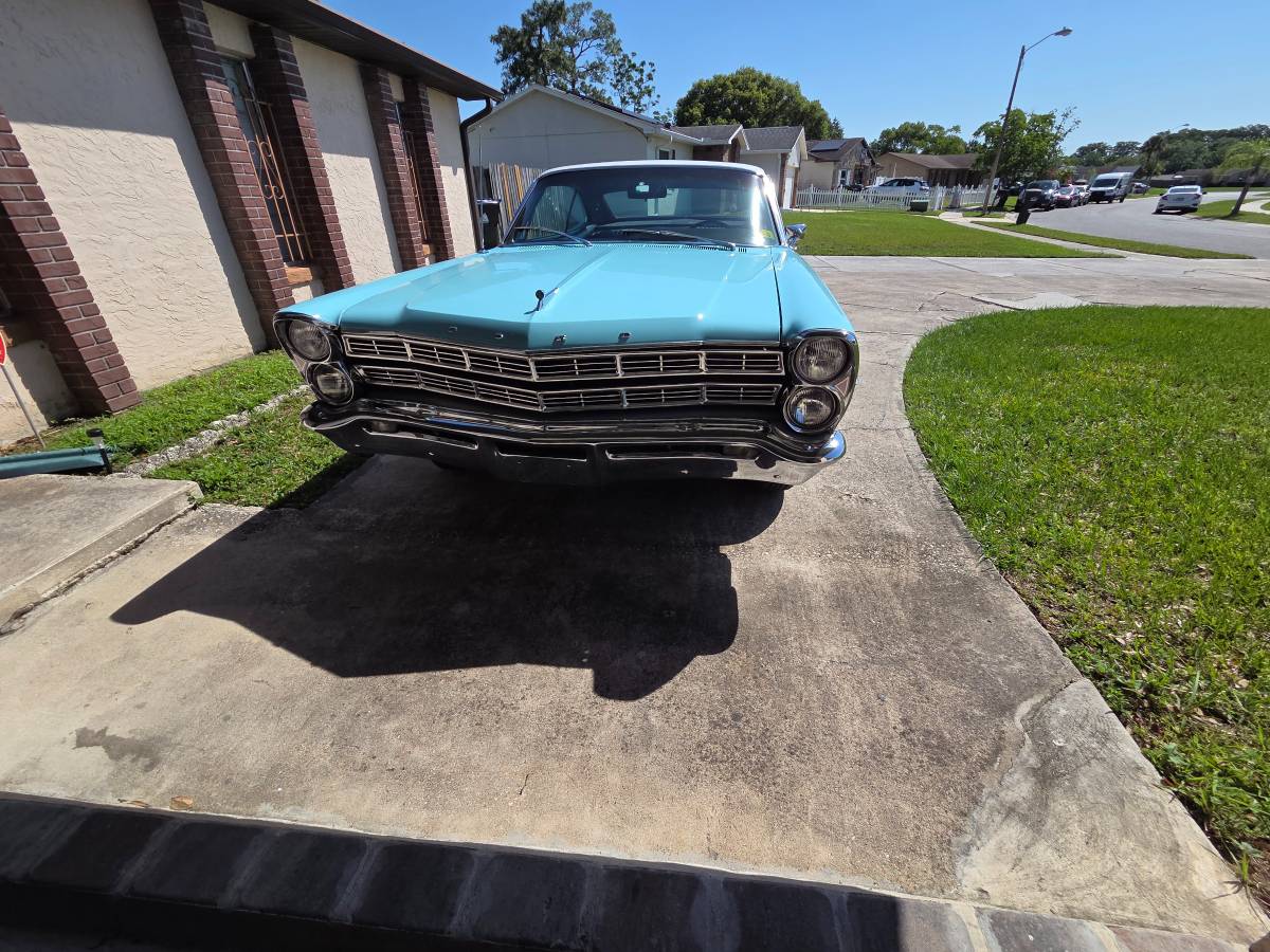 Ford-Galaxie-500-1967-blue-3