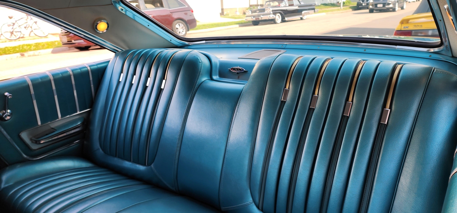 Ford-Galaxie-50xL-1963-2-dr-26