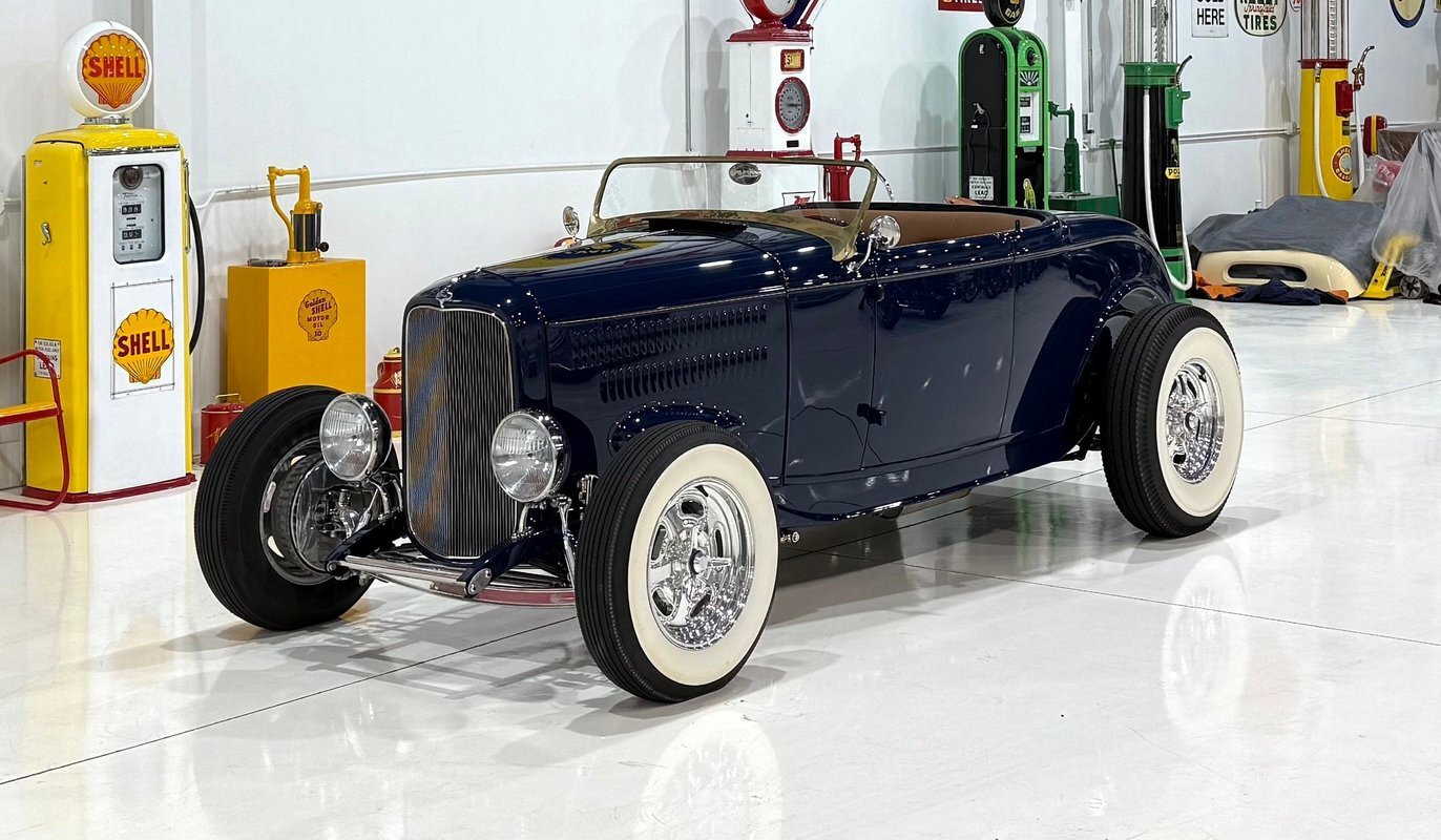 Ford Hi-Boy Roadster 1932 --