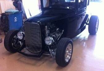Ford-High-boy-1931-Black-4