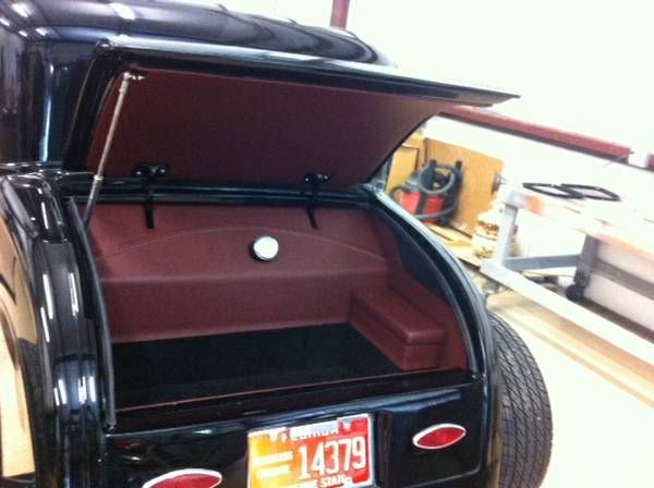 Ford-High-boy-1931-Black-8