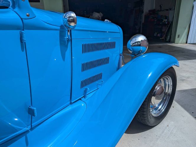 Ford-High-boy-1931-Blue-12