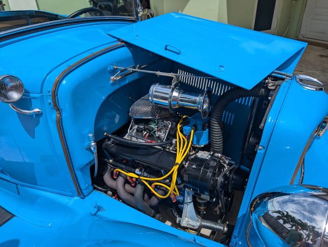 Ford-High-boy-1931-Blue-22