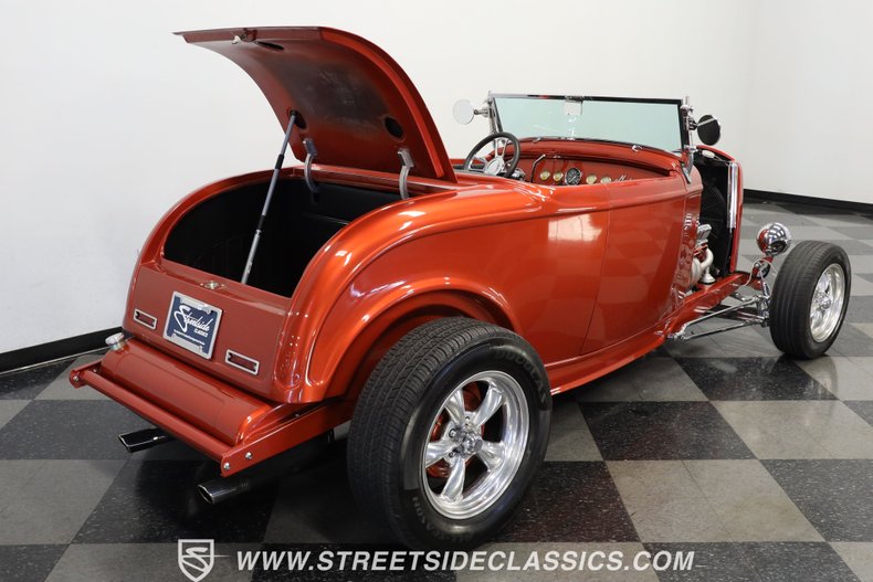 Ford-High-boy-1932-Atomic-Orange-Black-10