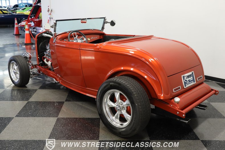 Ford-High-boy-1932-Atomic-Orange-Black-17