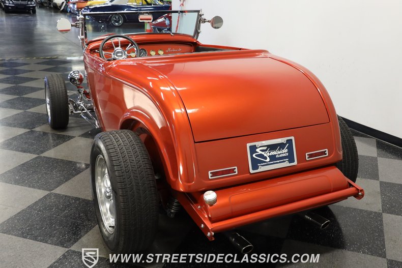Ford-High-boy-1932-Atomic-Orange-Black-18