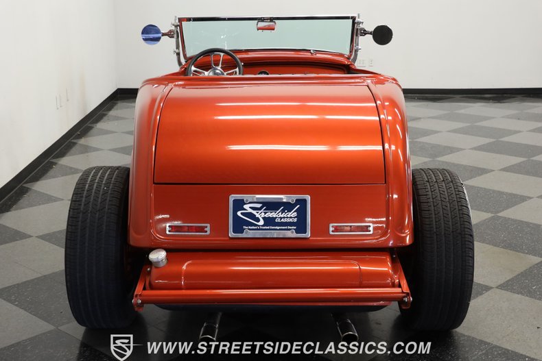 Ford-High-boy-1932-Atomic-Orange-Black-19