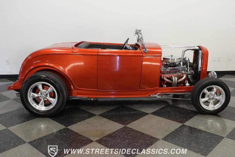 Ford-High-boy-1932-Atomic-Orange-Black-23