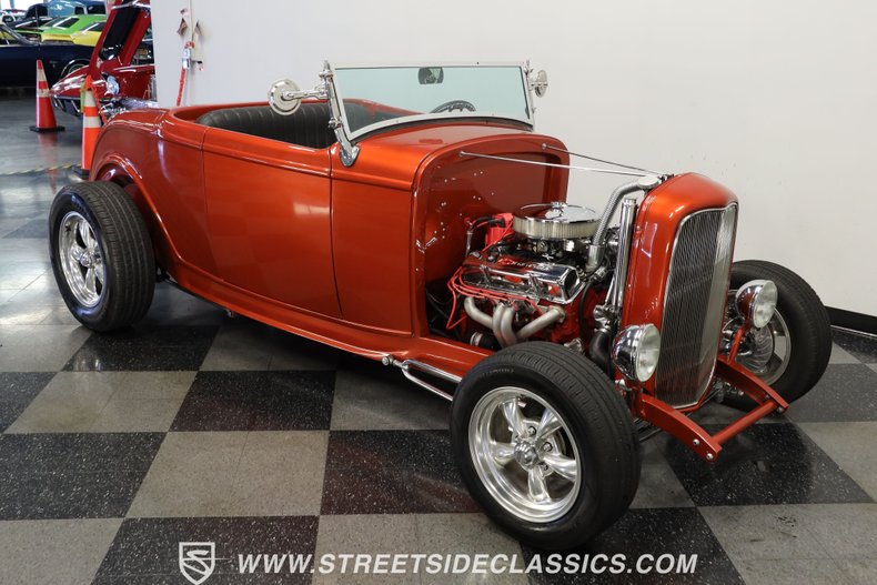 Ford-High-boy-1932-Atomic-Orange-Black-24