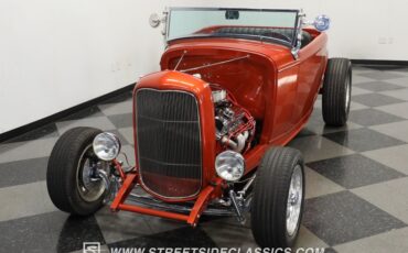 Ford-High-boy-1932-Atomic-Orange-Black-26